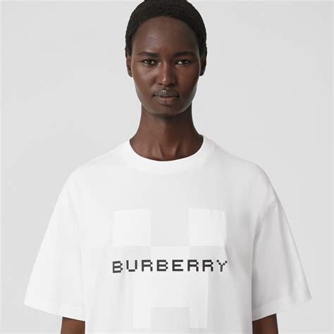 burberry women oversized logo tee